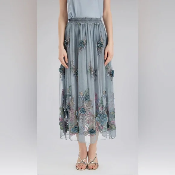 Rich Radi Q’s 3-D Floral Silk Skirt – Bluish Gray, Handcrafted Couture - Picture 2 of 9